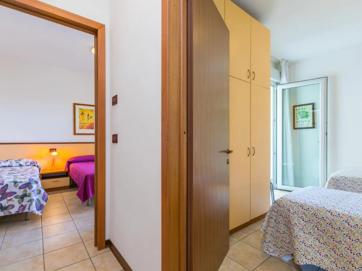 Apartment Robinia-Pinetine-4 By Interhome Duna Verde Italy